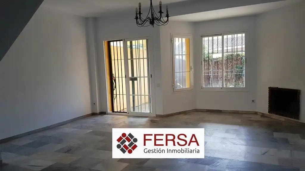 Exterior view of Detached homes for sale in El Puerto de Santa María  with Air Conditioner, Heating and Private garden