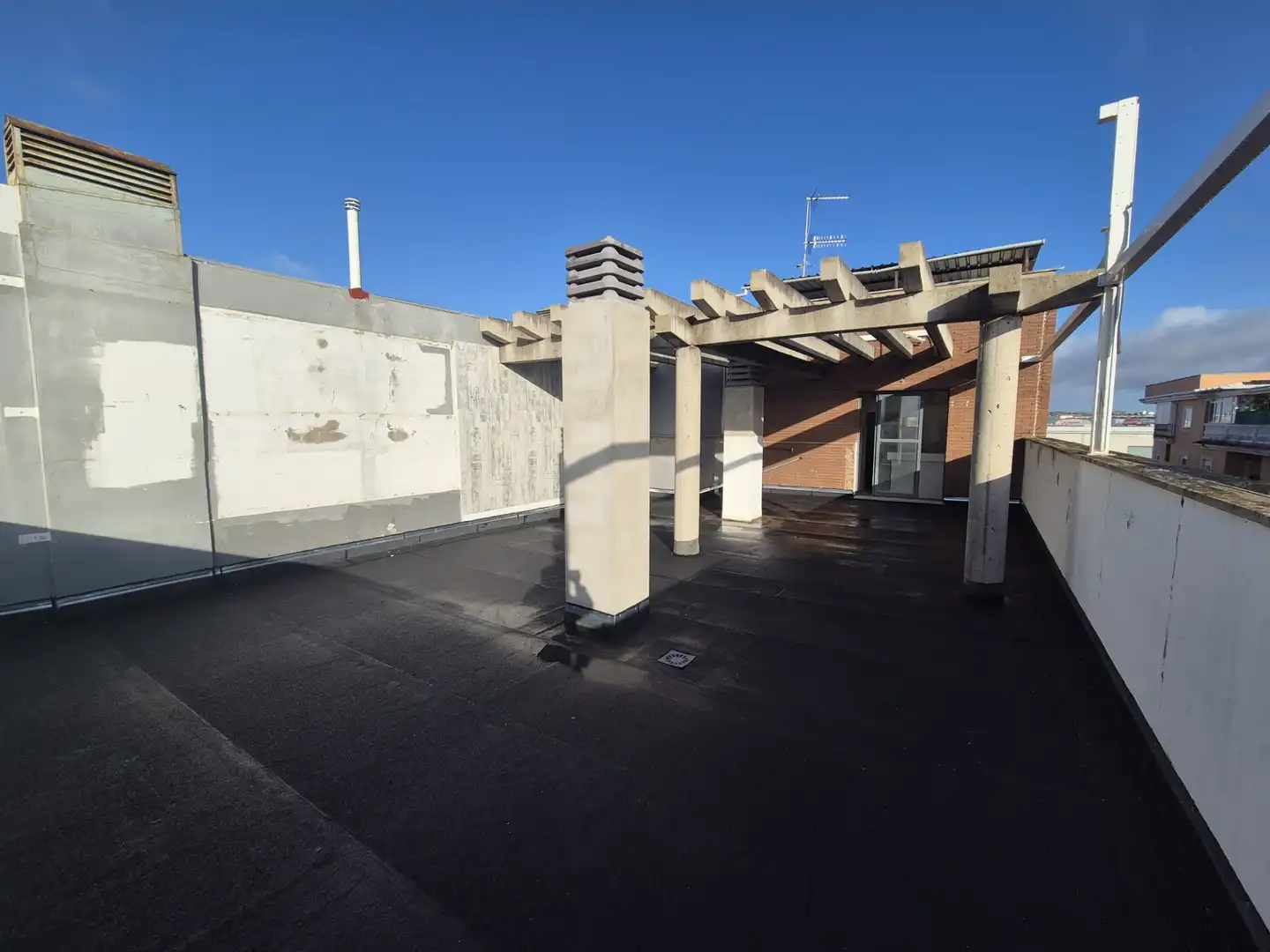 Vista exterior de Àtic en venda en Badajoz amb Aire condicionat, Terrassa i Traster