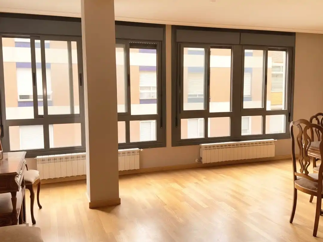 Flat for sale in O Barco de Valdeorras , Ourense