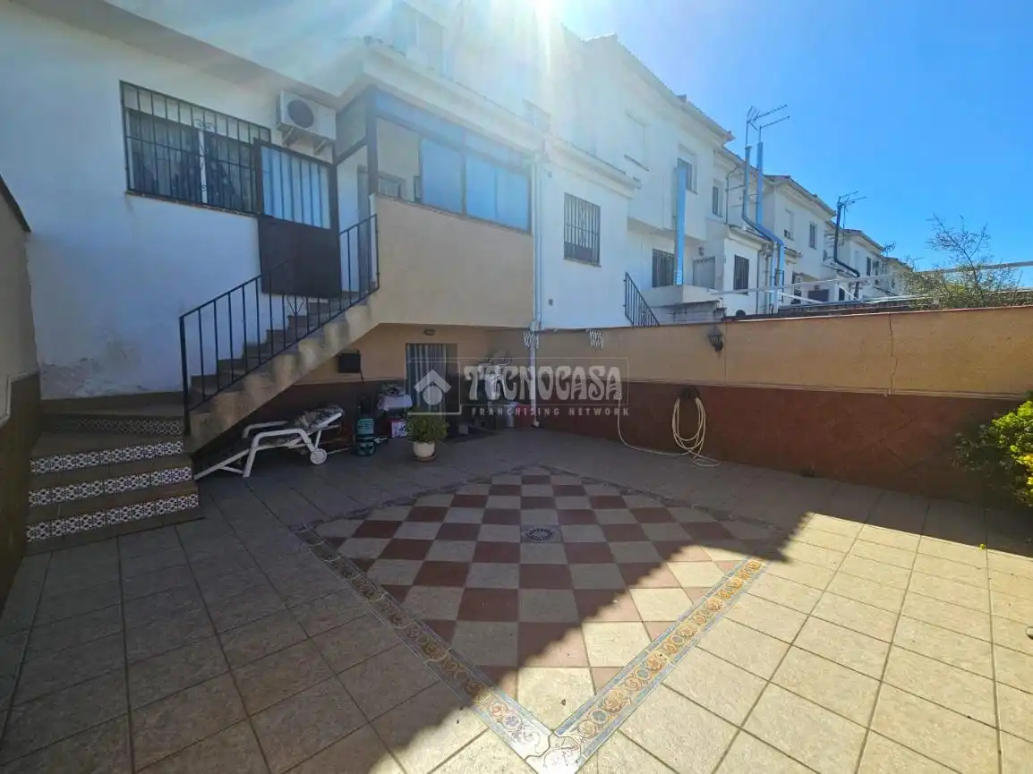 Detached homes for sale in Belicena