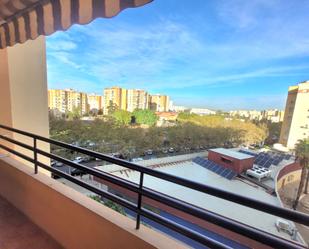 Exterior view of Flat for sale in  Sevilla Capital  with Air Conditioner, Terrace and Swimming Pool