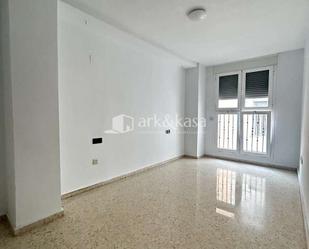 Flat to rent in  Valencia Capital  with Air Conditioner and Balcony