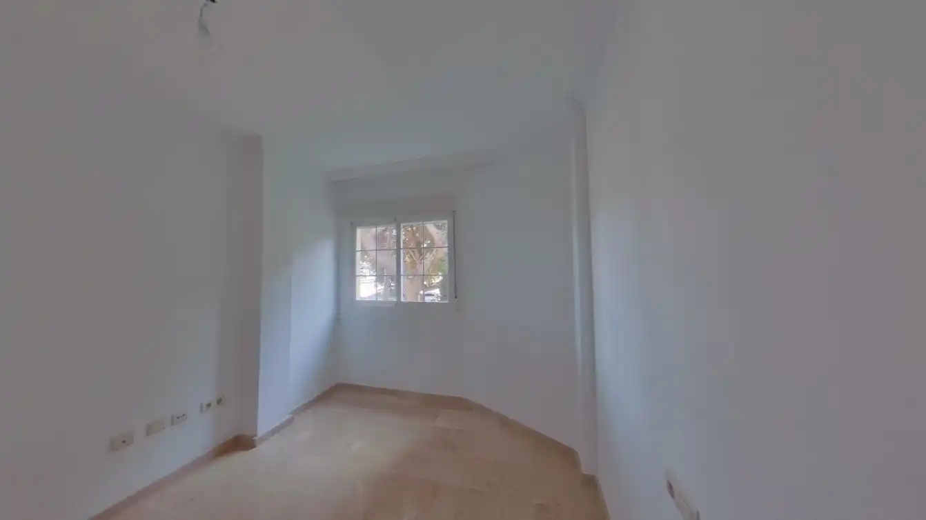 Habitación de Dúplex en venta en Marbella