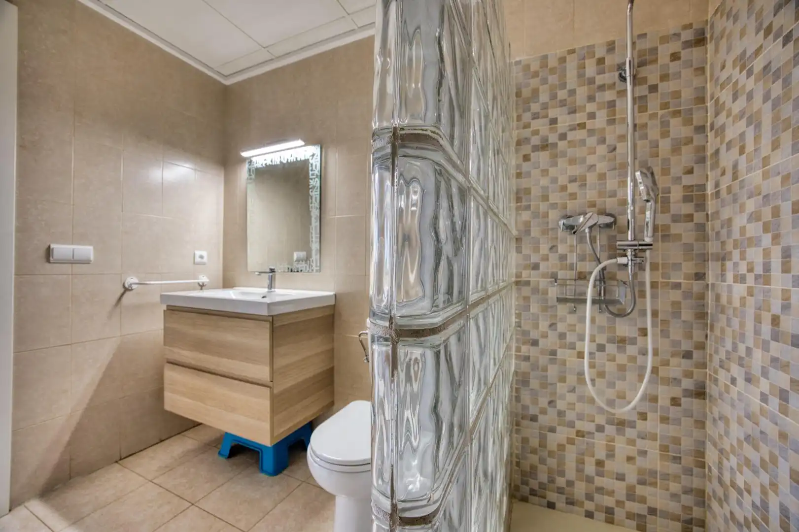 Badezimmer von Wohnung zum Verkauf in Monforte del Cid mit Klimaanlage, Abstellraum und Möbliert