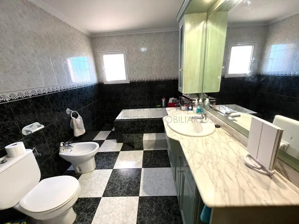 Terraced house for sale in Calle Sagasta, imagen 6