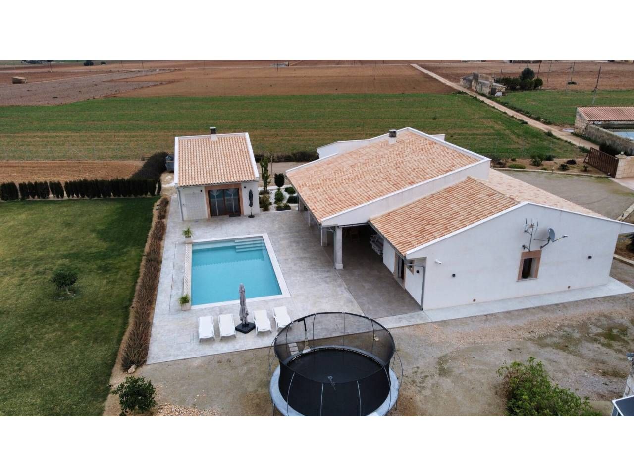 Piscina de Finca rústica en venda en Sa Pobla amb Aire condicionat, Calefacció i Jardí privat