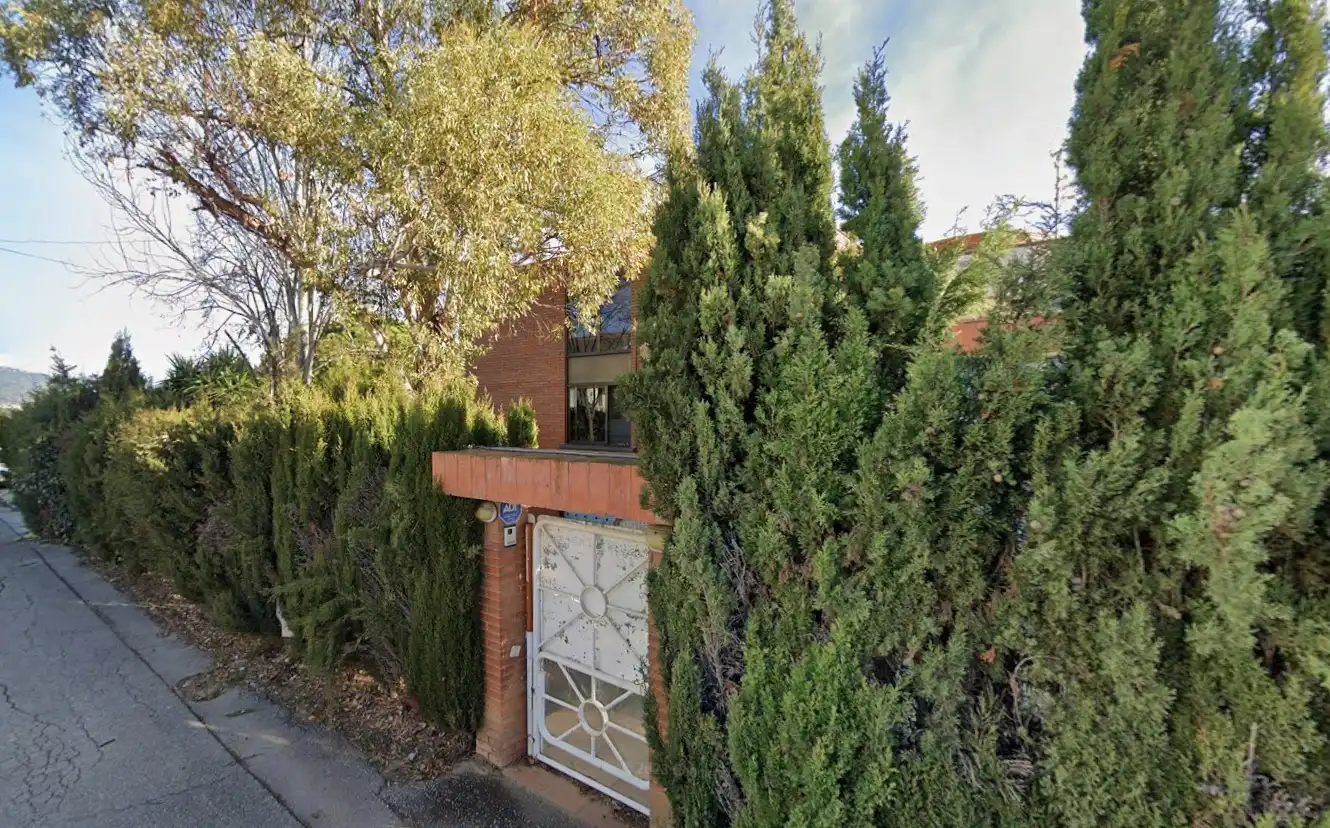 Vista exterior de Casa o chalet en venta en Palau-solità i Plegamans con Jardín privado, Terraza y Piscina
