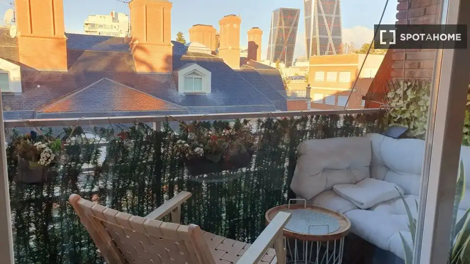Terrace of Flat for rent in Madrid  with Air Conditioner, Heating and Furnished