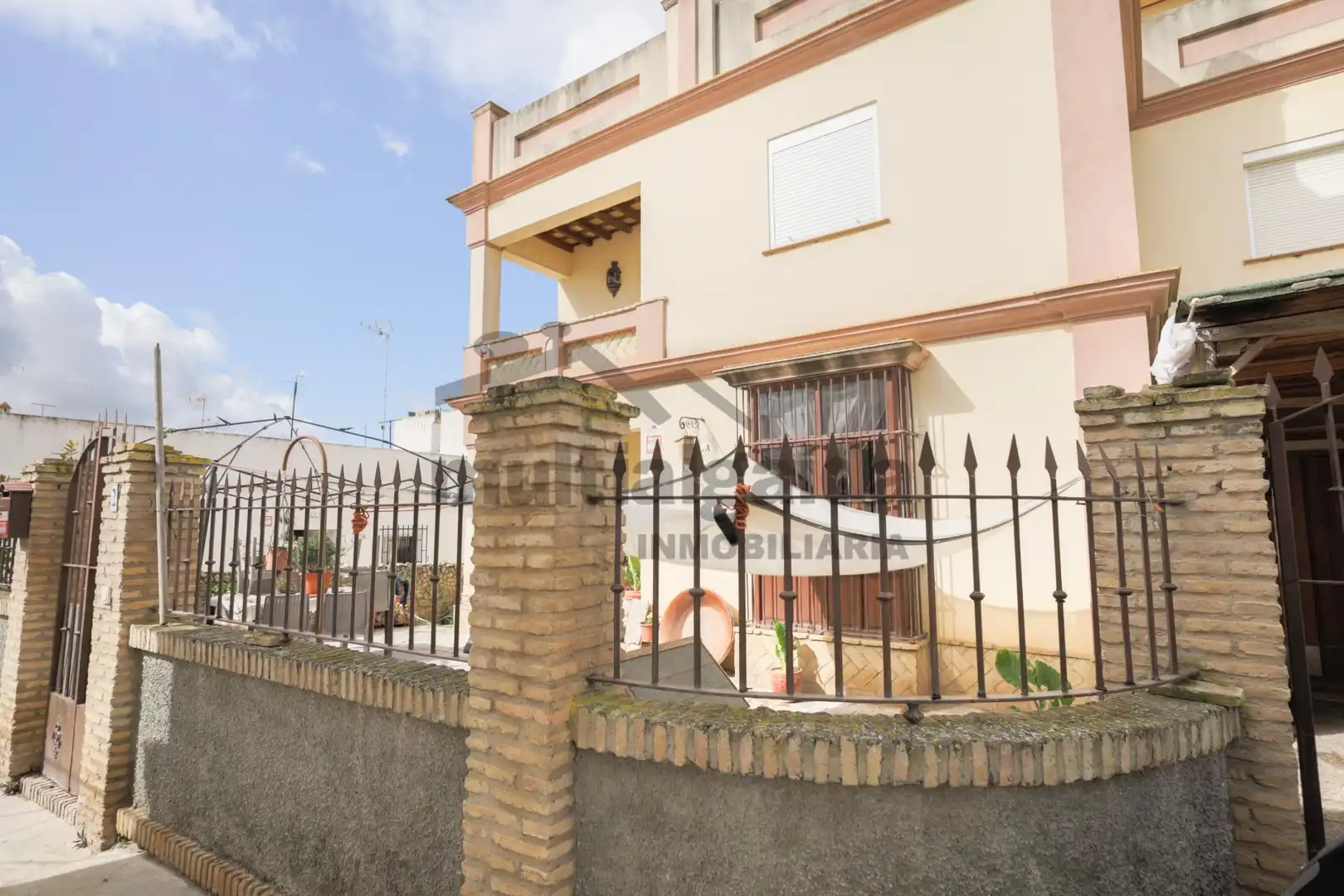 Exterior view of Houses for sale in Sanlúcar de Barrameda  with Air Conditioner, Private garden and Terrace