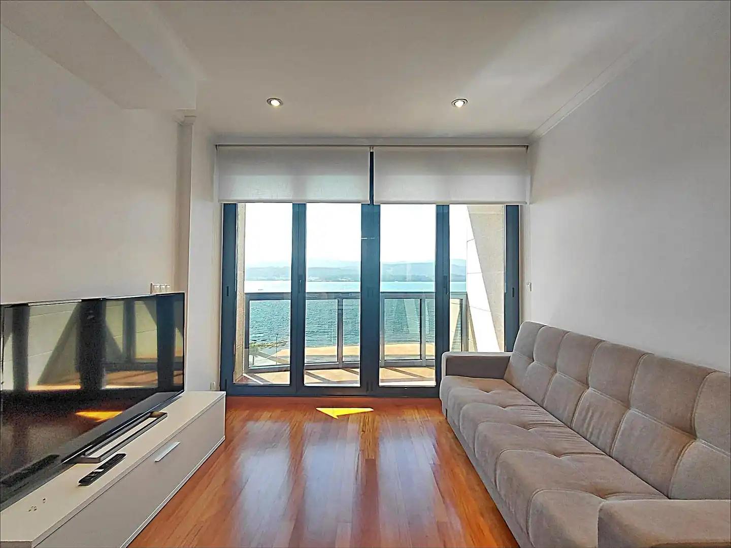 Sala de estar de Piso en venta en Rianxo con Terraza y Amueblado