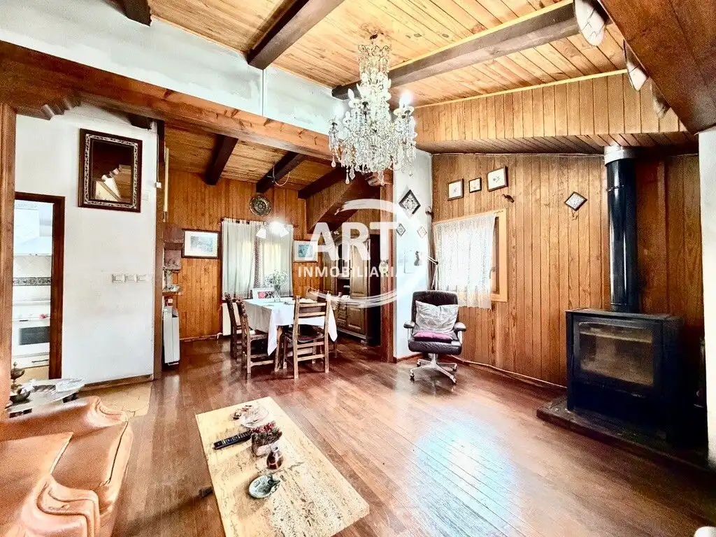 Sala d'estar de Finca rústica en venda en Alcalá de la Selva amb Calefacció i Moblat