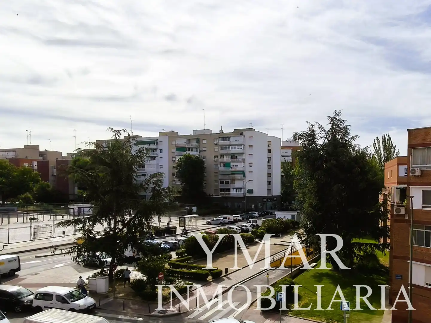Exterior view of Flat for sale in Móstoles  with Air Conditioner, Heating and Parquet flooring