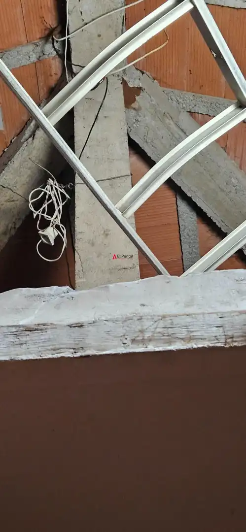 Casa rústica amb terrassa en venda a Voto, imagen 52