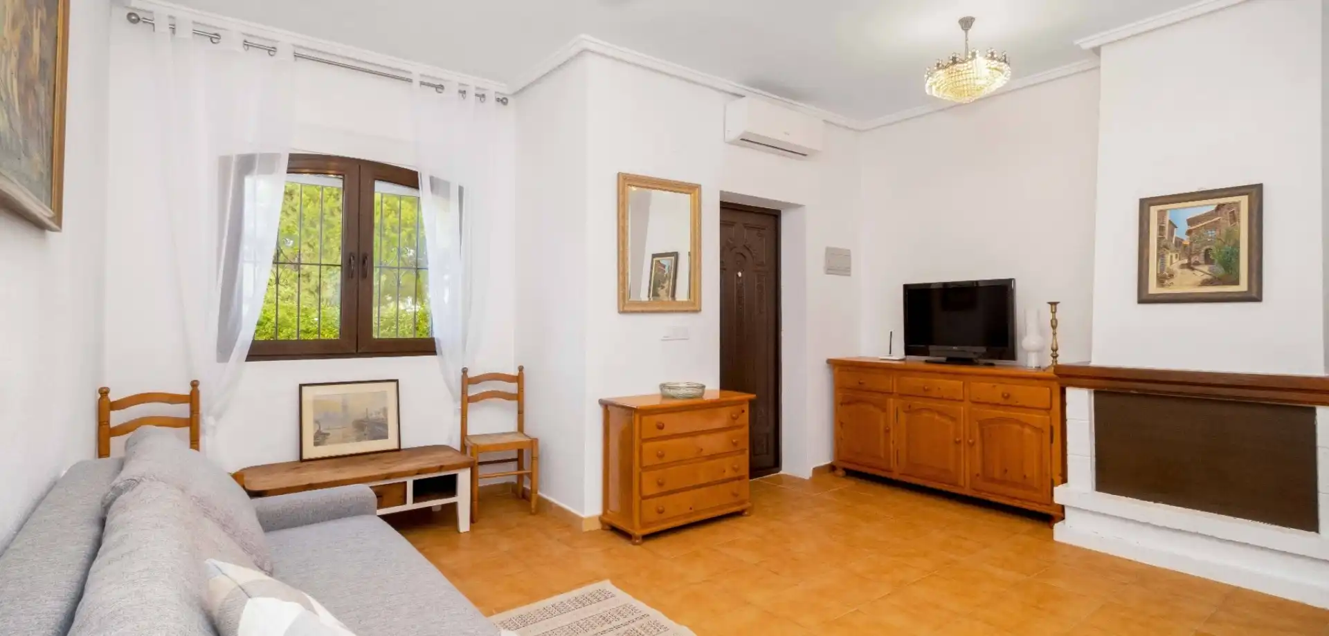 Dormitori de Casa o xalet en venda en Orihuela amb Aire condicionat, Terrassa i Moblat