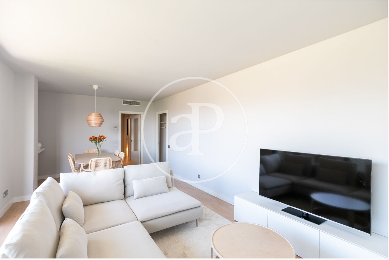 Living room of Flat to rent in  Barcelona Capital  with Air Conditioner, Heating and Terrace