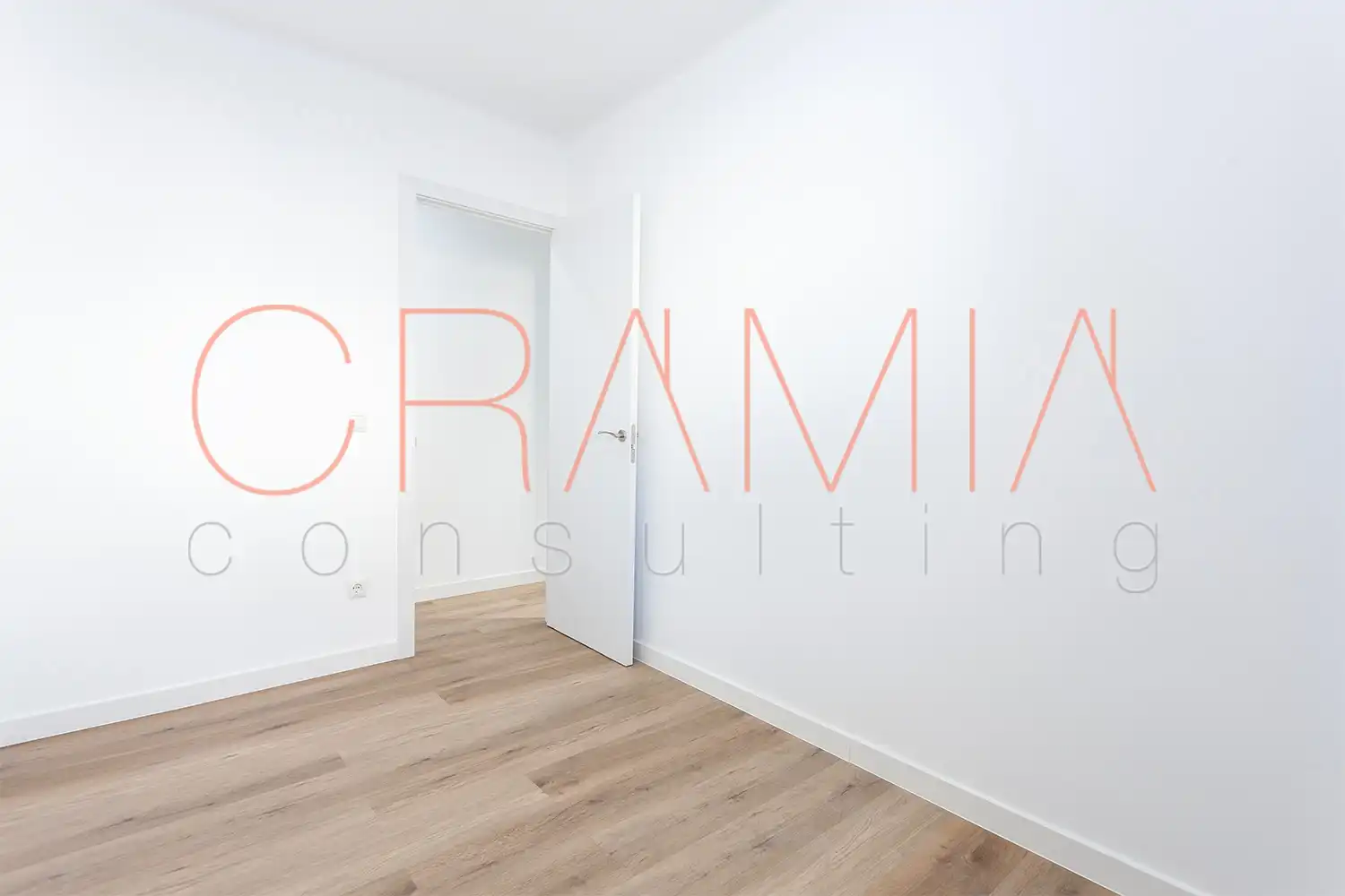 Habitación de Piso en venta en L'Hospitalet de Llobregat con Terraza, Horno y Balcón