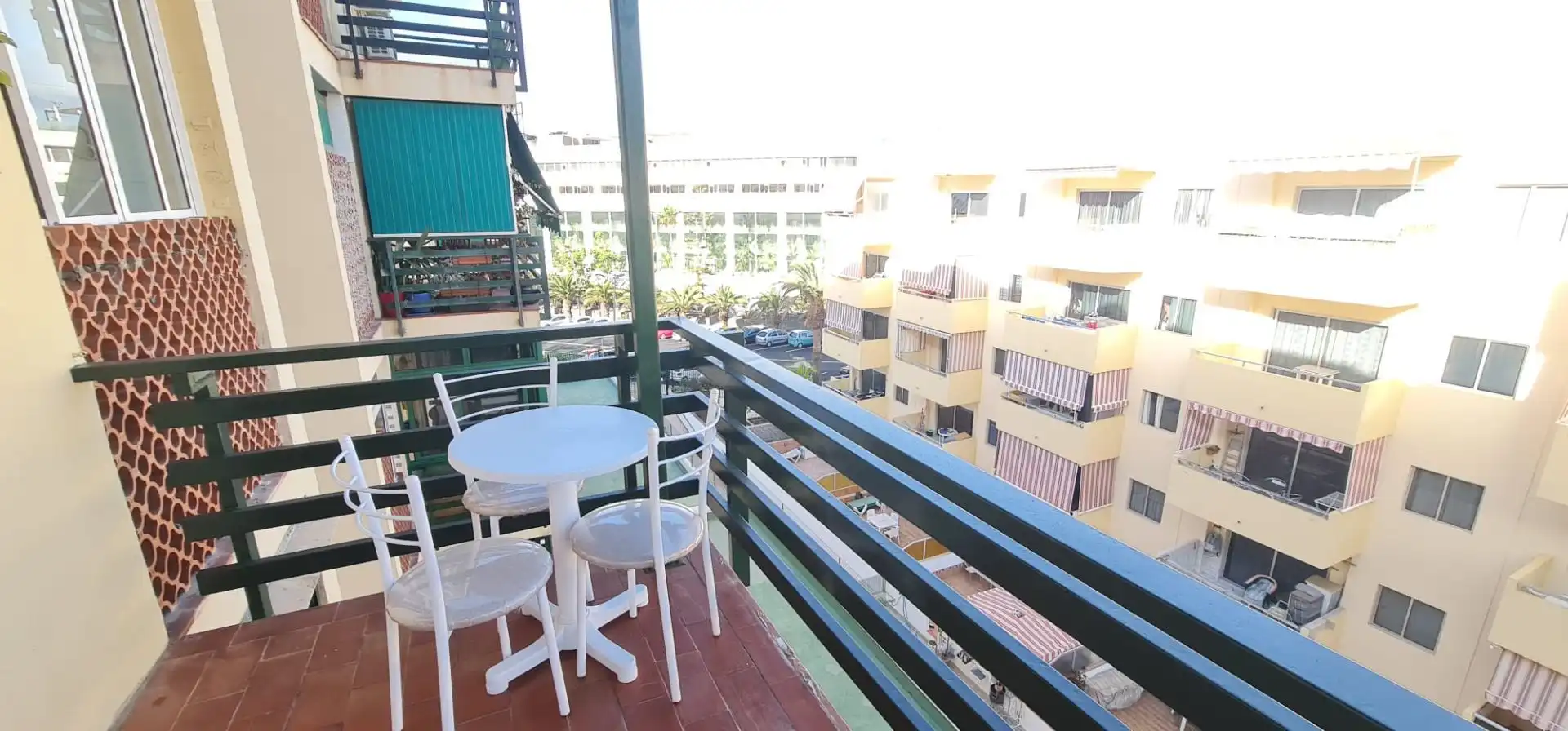 Terraza de Apartamento de alquiler en Arona con Amueblado y Piscina comunitaria