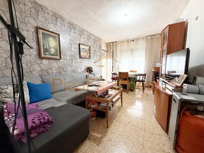 Living room of Flat for sale in Parla  with Terrace and Storage room
