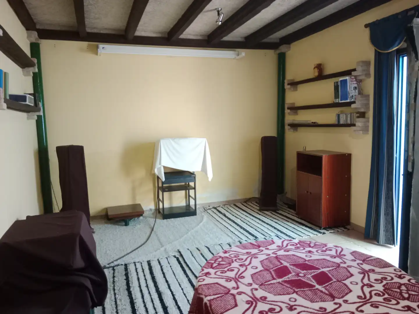 Living room of Detached homes for sale in Villanueva de la Reina  with Air Conditioner and Balcony