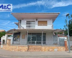 Vista exterior de Local en venda en Torredembarra amb Aire condicionat