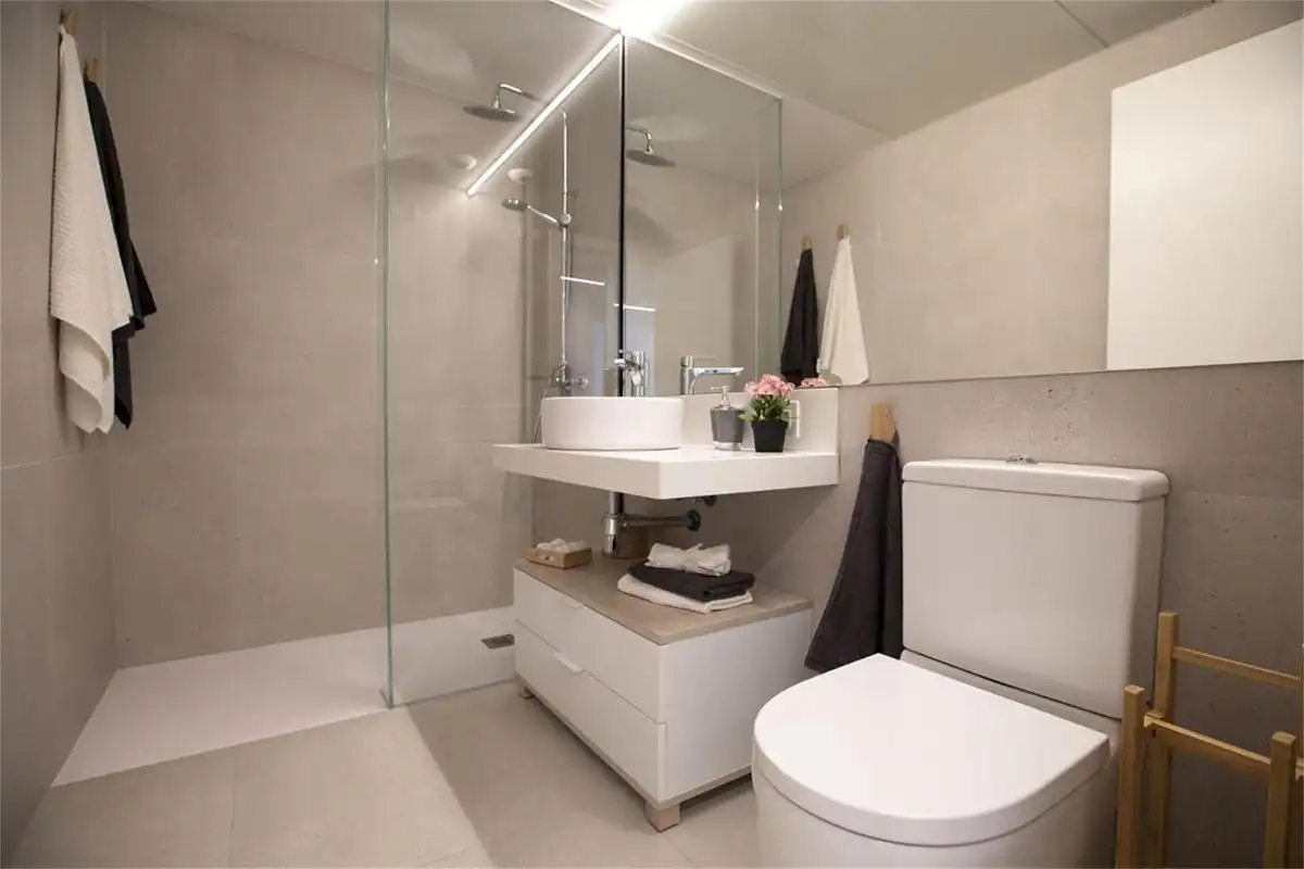 Bathroom of Flat for rent in Manresa