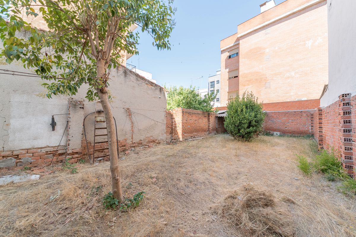 Casa adosada en venda en Móstoles amb Jardí privat