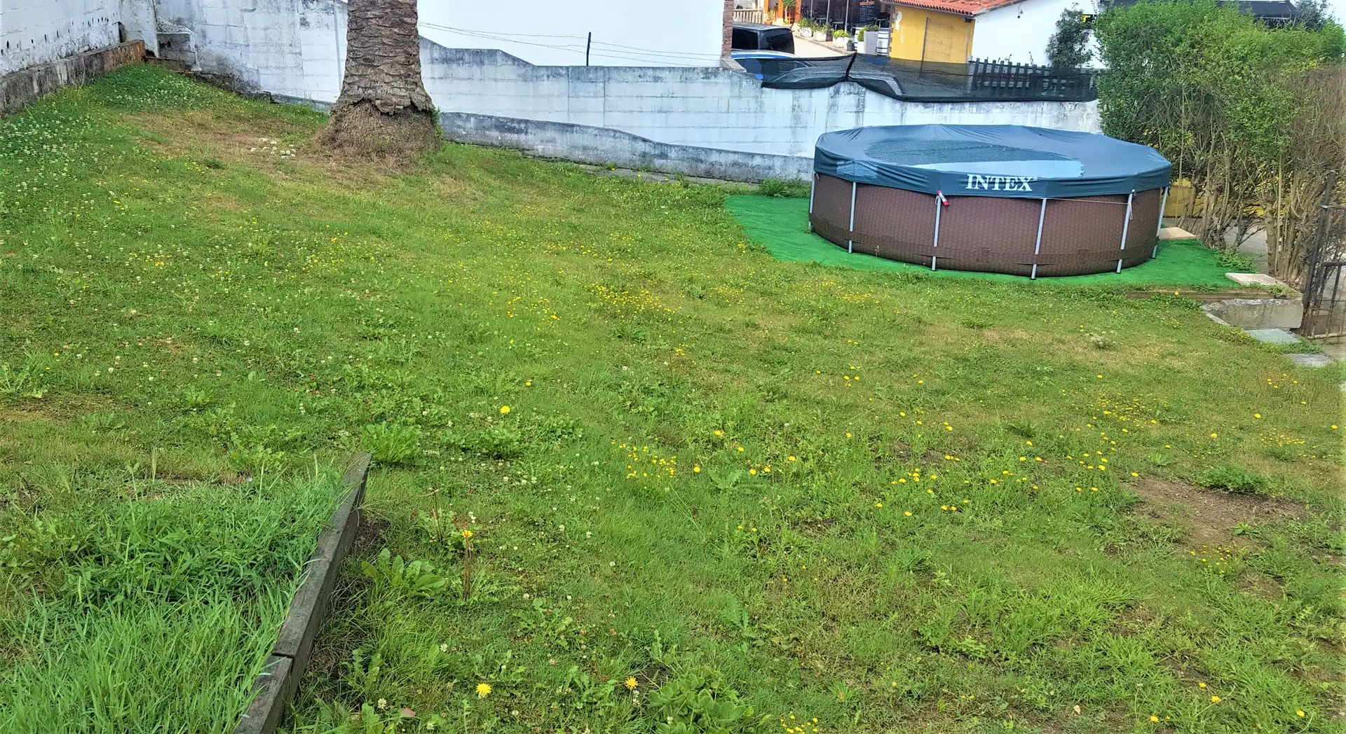 Swimming pool of Commercial properties for sale in Camargo