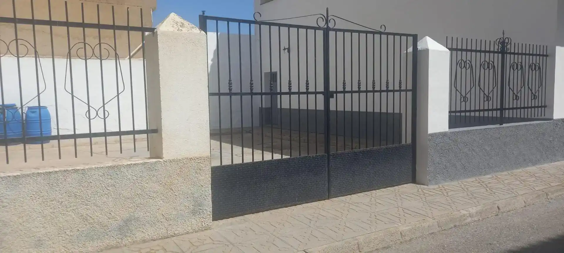 Vista exterior de Casa o chalet en venta en Benamaurel con Jardín privado, Trastero y Amueblado