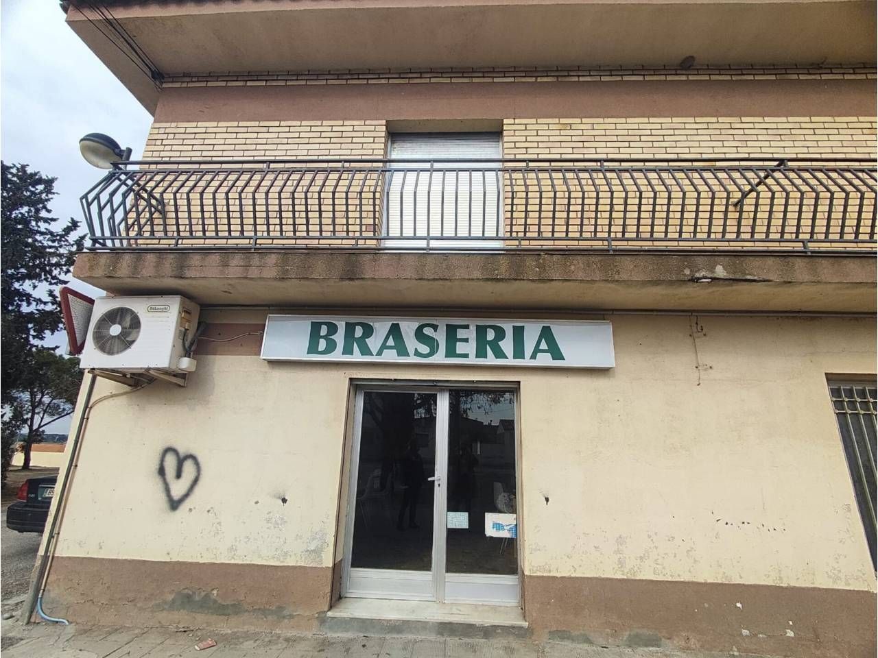Premises for sale in Vencillón  with Air Conditioner