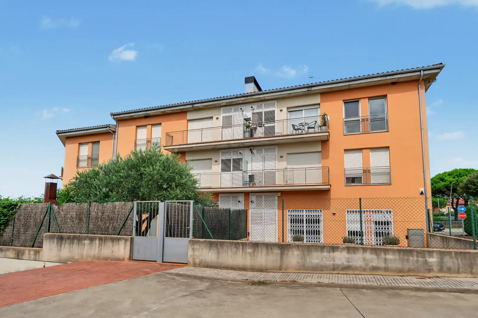 Flat for sale in Plaça dels Països Catalans, Vilobí d'Onyar