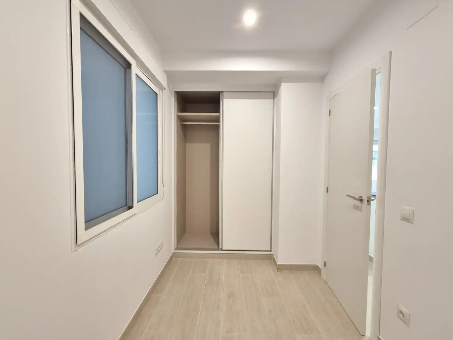 Habitación de Piso en venta en Valencia con Aire acondicionado, Parquet y Horno