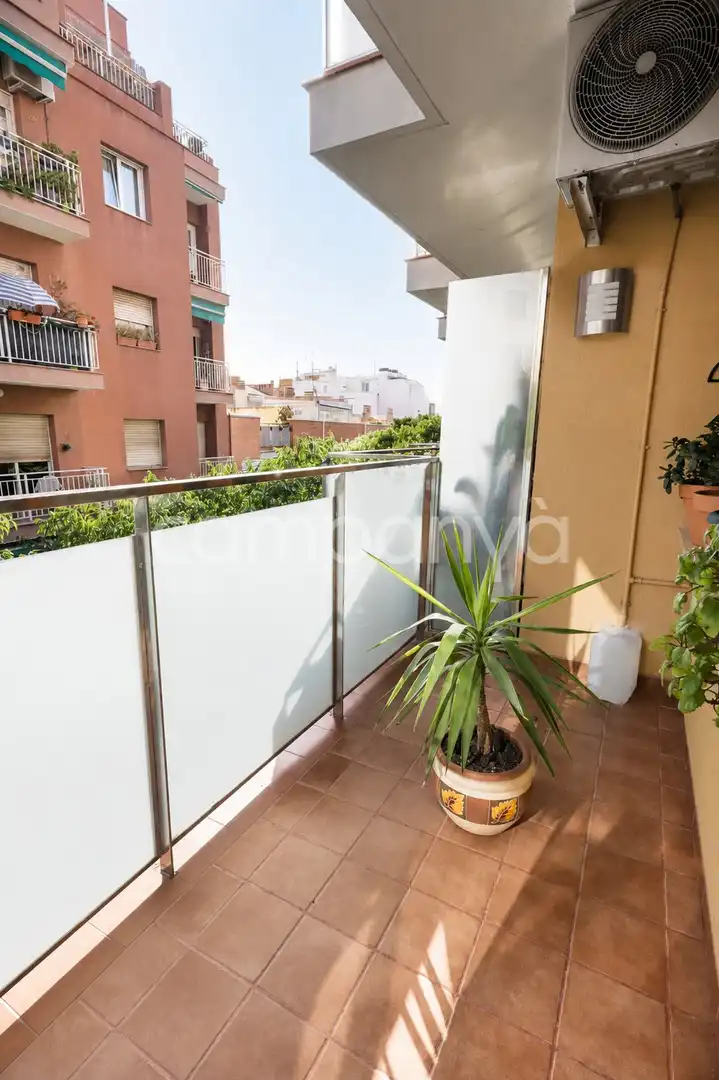 Wohnung mit Terrasse zum Verkauf in Sants - Montjuïc, imagen 3