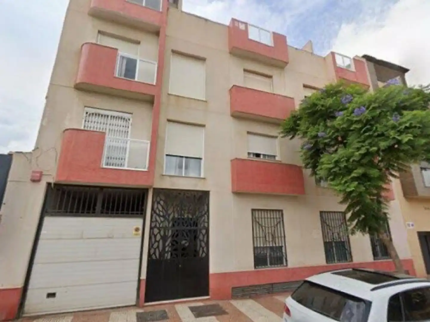 Vista exterior de Pis en venda en Roquetas de Mar