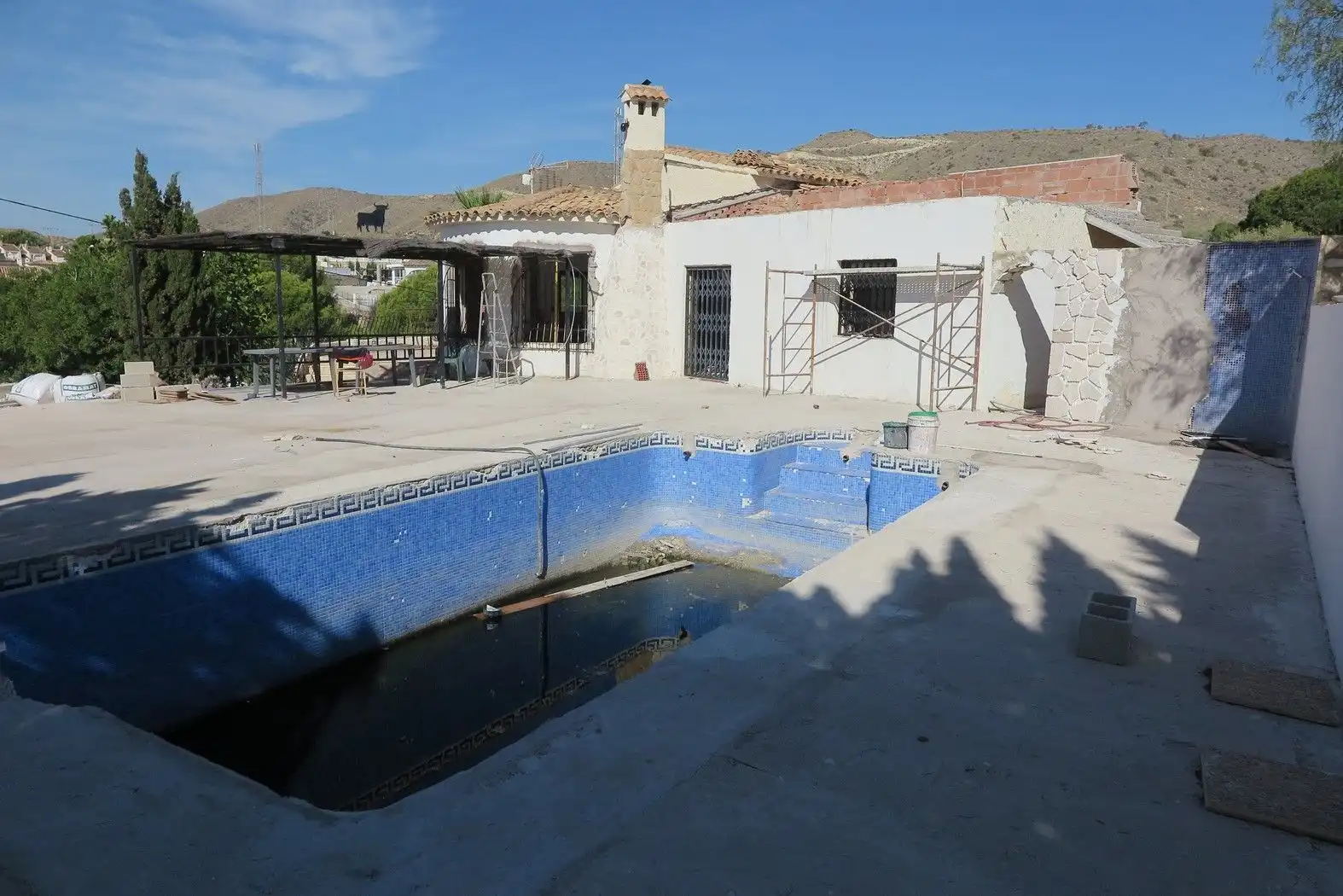 Piscina de Casa o chalet en venta en El Campello con Jardín privado, Terraza y Trastero