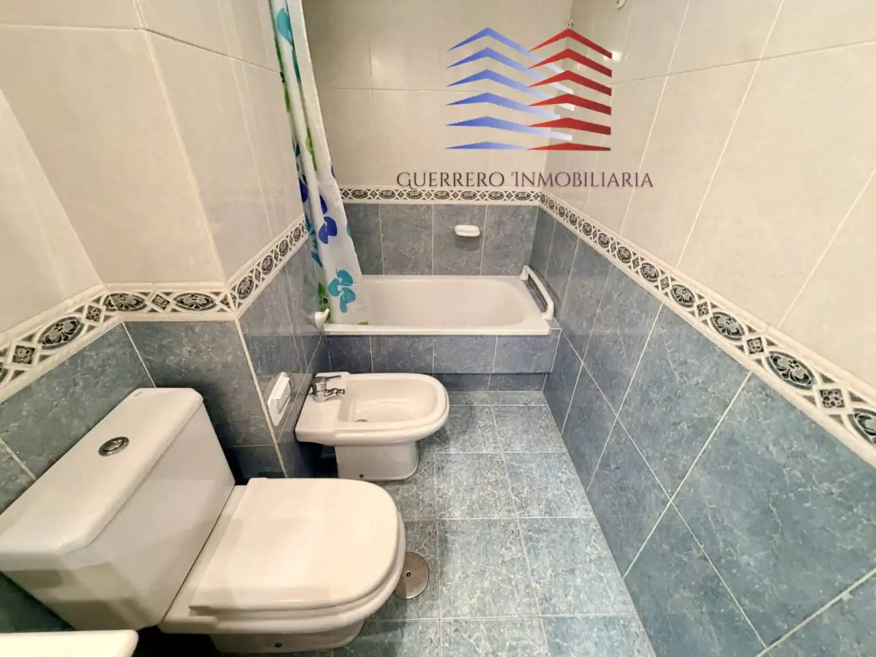 Jardín de Apartamento de alquiler en Ourense Capital  con Calefacción, Parquet y Trastero