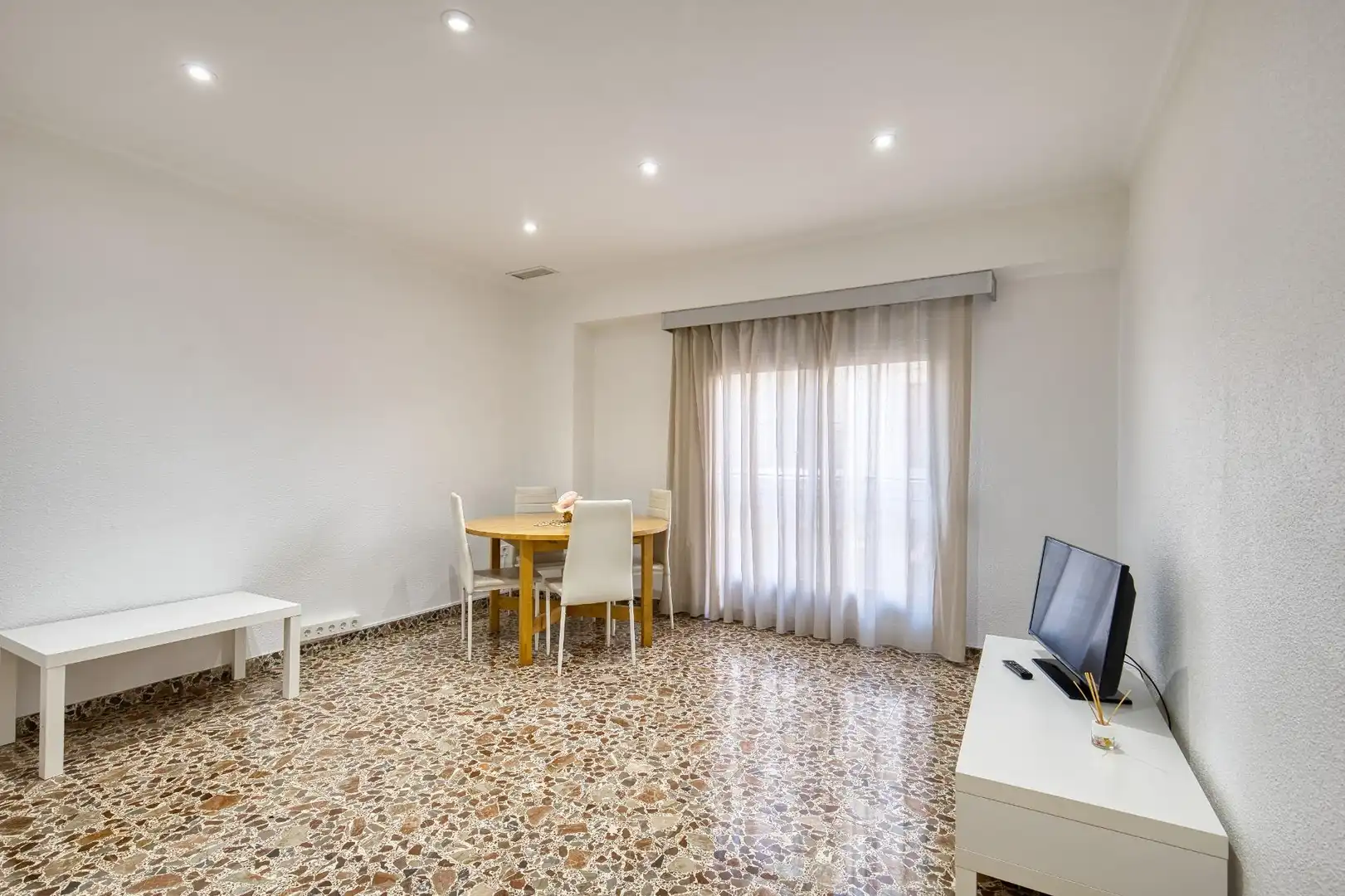 Flat for sale in Calle ALFEREZ COSIDO