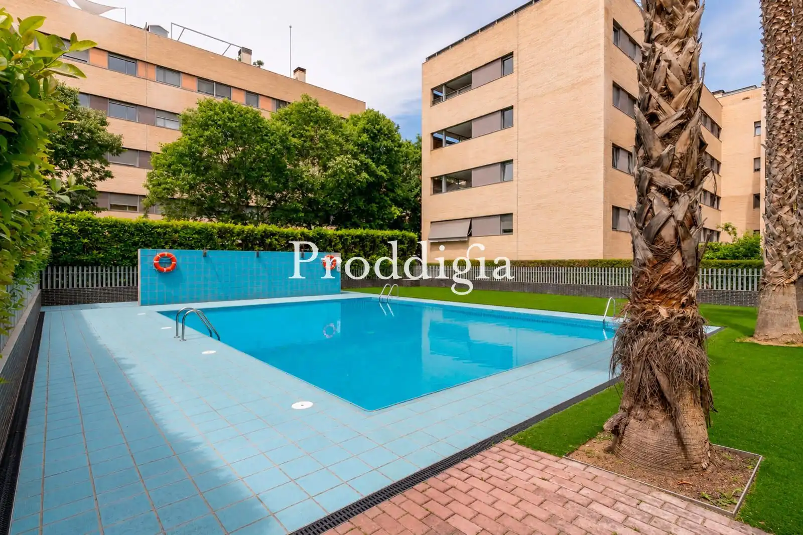 Swimming pool of Attic for sale in Sant Cugat del Vallès  with Air Conditioner, Heating and Terrace