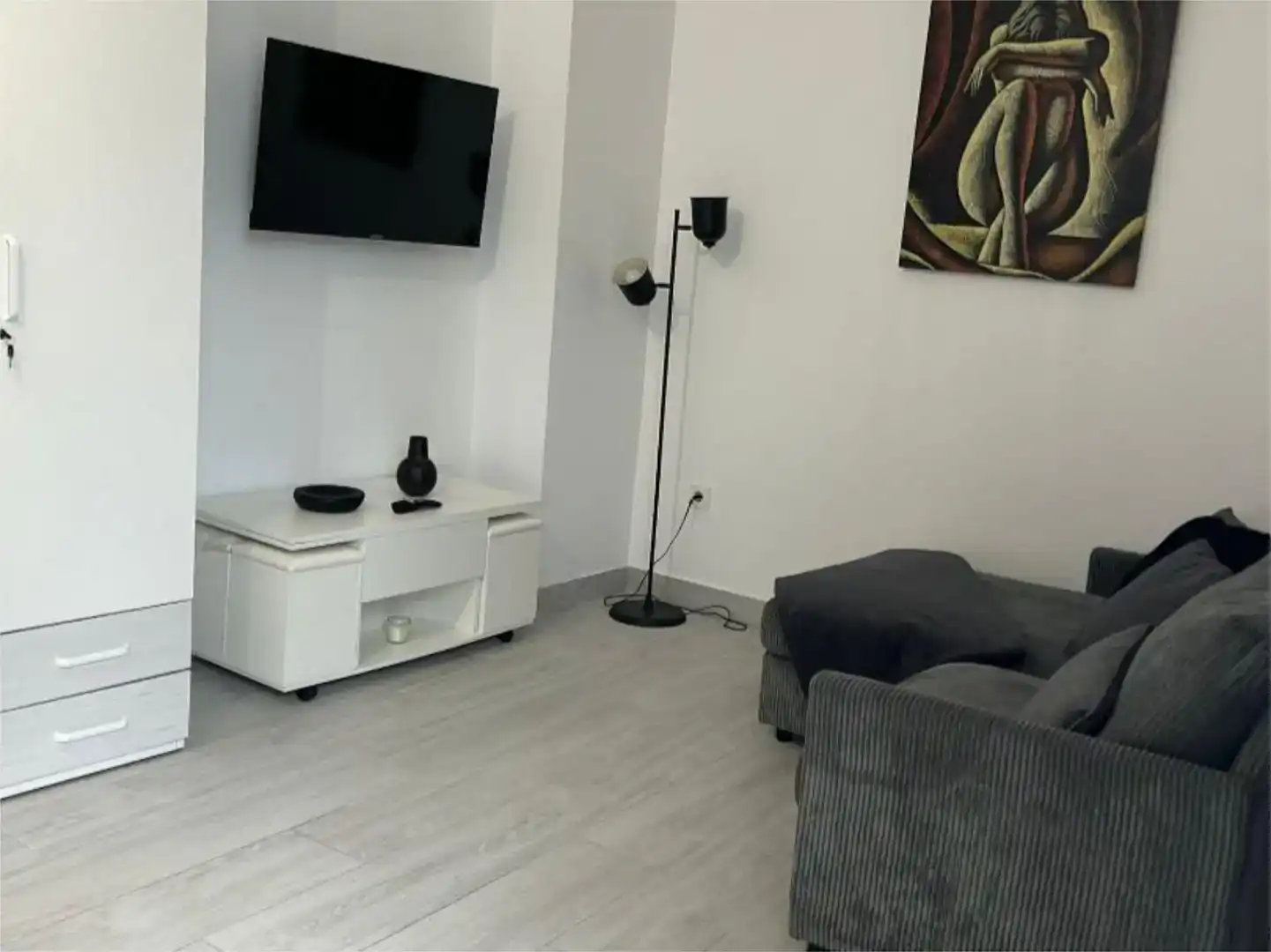 Sala d'estar de Estudi de lloguer en  Sevilla Capital amb Aire condicionat