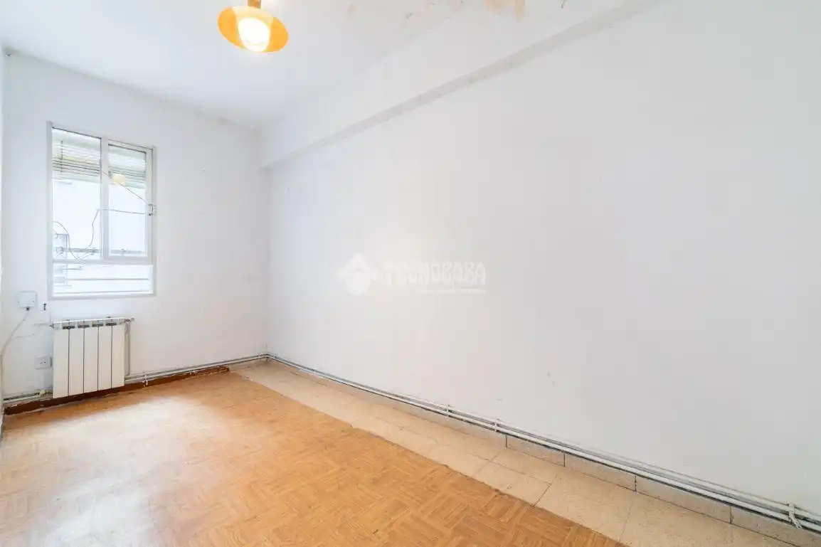 Piso en venta en Madrid con Calefacción y Terraza