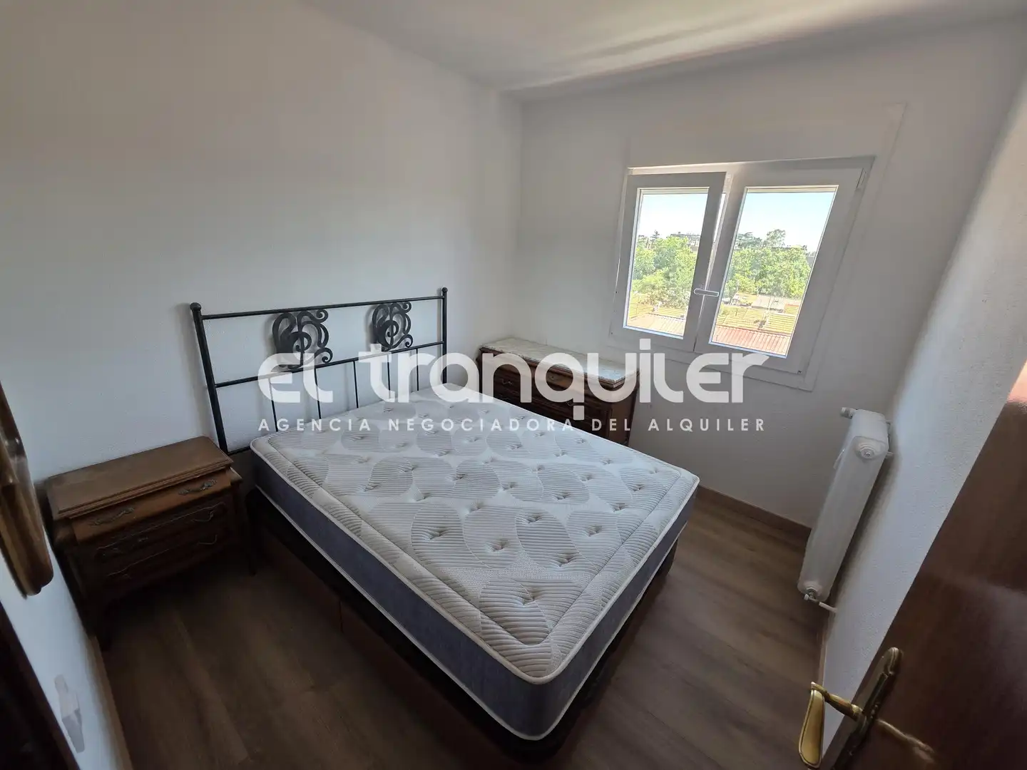Bedroom of Flat for rent in Madrid  with Air Conditioner, Terrace and Furnished