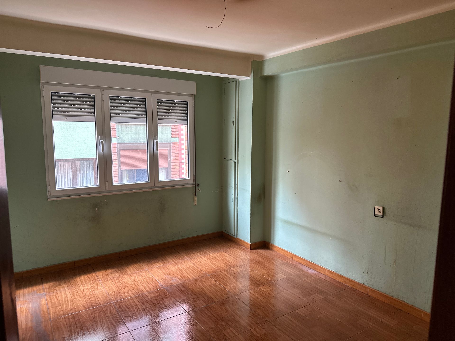 Habitación de Piso en venta en Gijón  con Calefacción