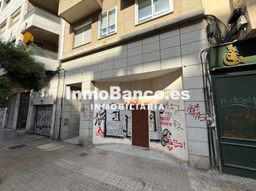 Local comercial en venta en Avinguda del Cardenal Benlloch 23