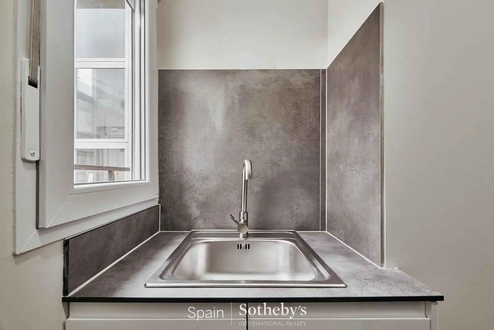 Cuina de Apartament en venda en Madrid amb Aire condicionat i Calefacció