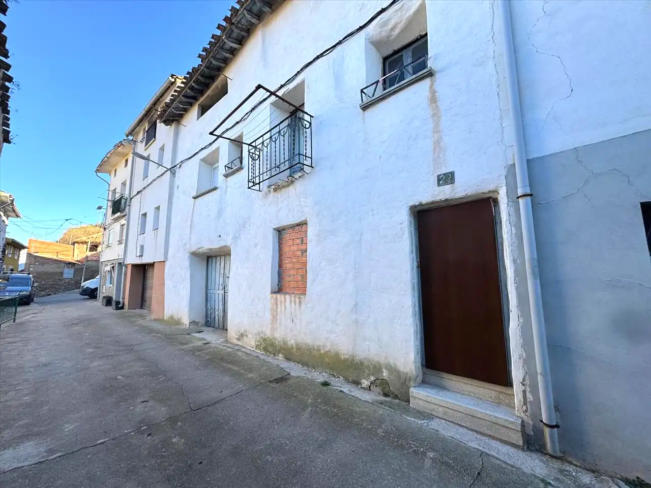 Vista exterior de Casa o chalet en venta en Albelda de Iregua