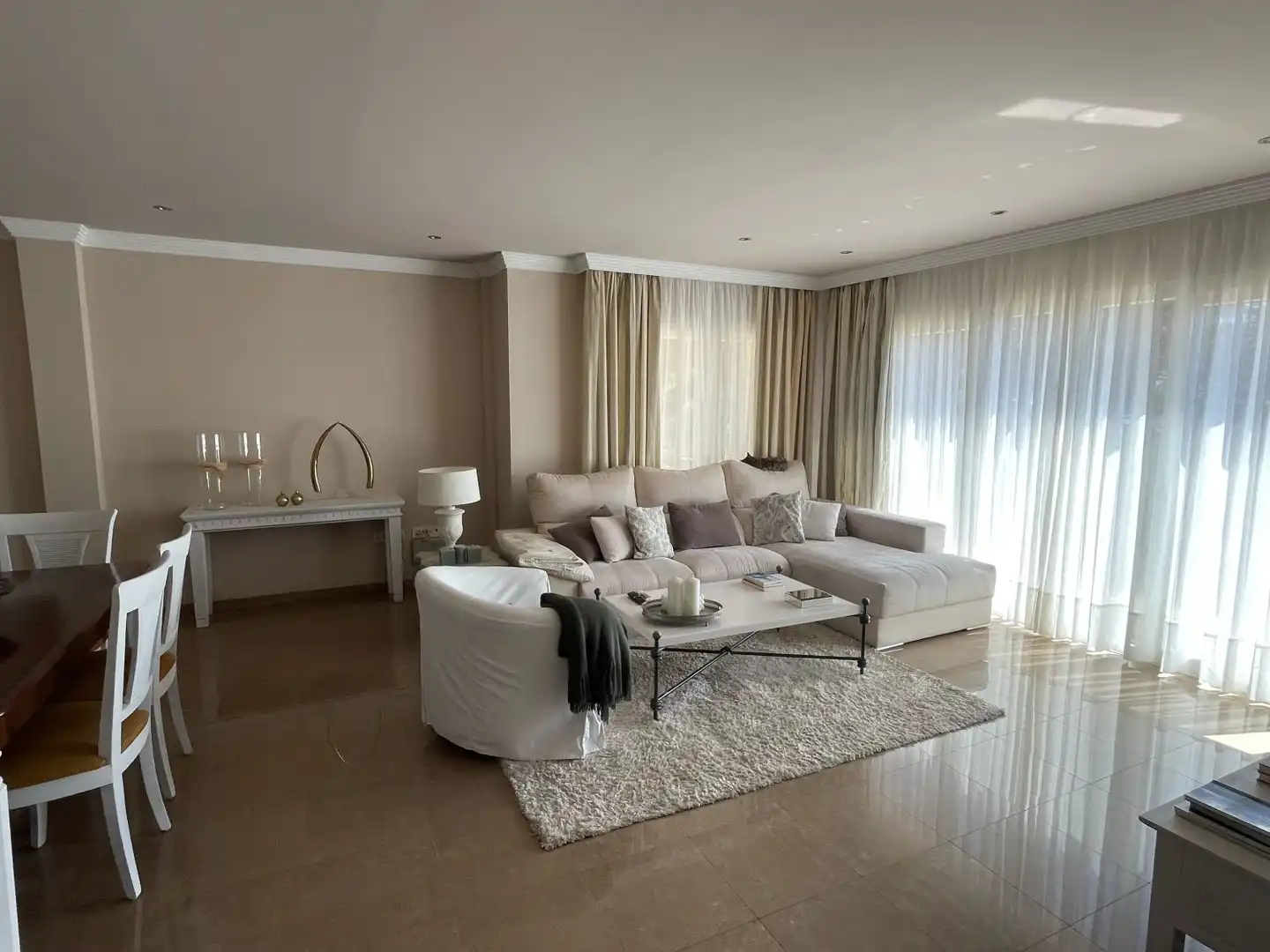 Sala de estar de Casa o chalet en venta en Algeciras con Aire acondicionado, Calefacción y Jardín privado