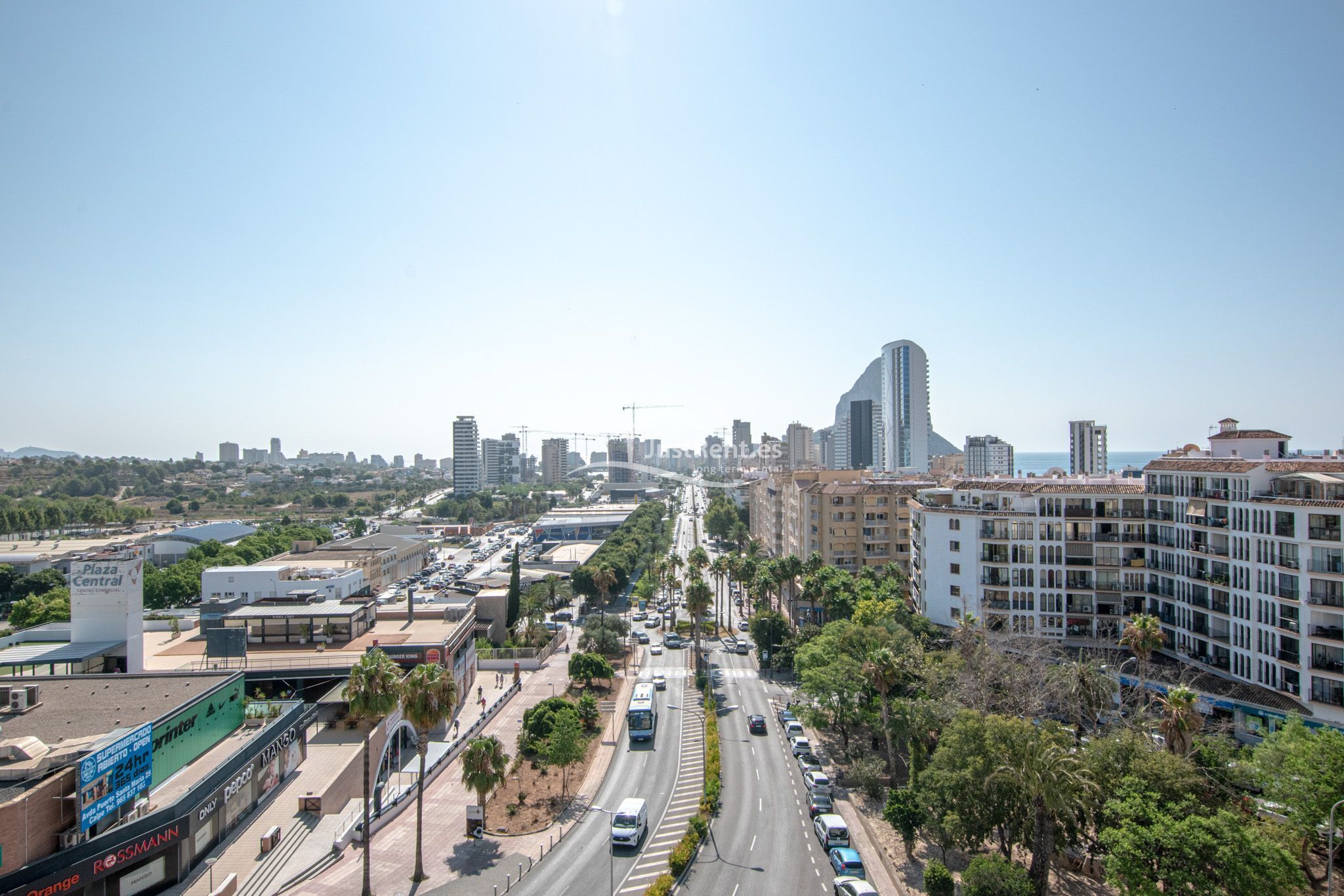 Außenansicht von Dachboden miete in Calpe / Calp mit Klimaanlage, Heizung und Terrasse