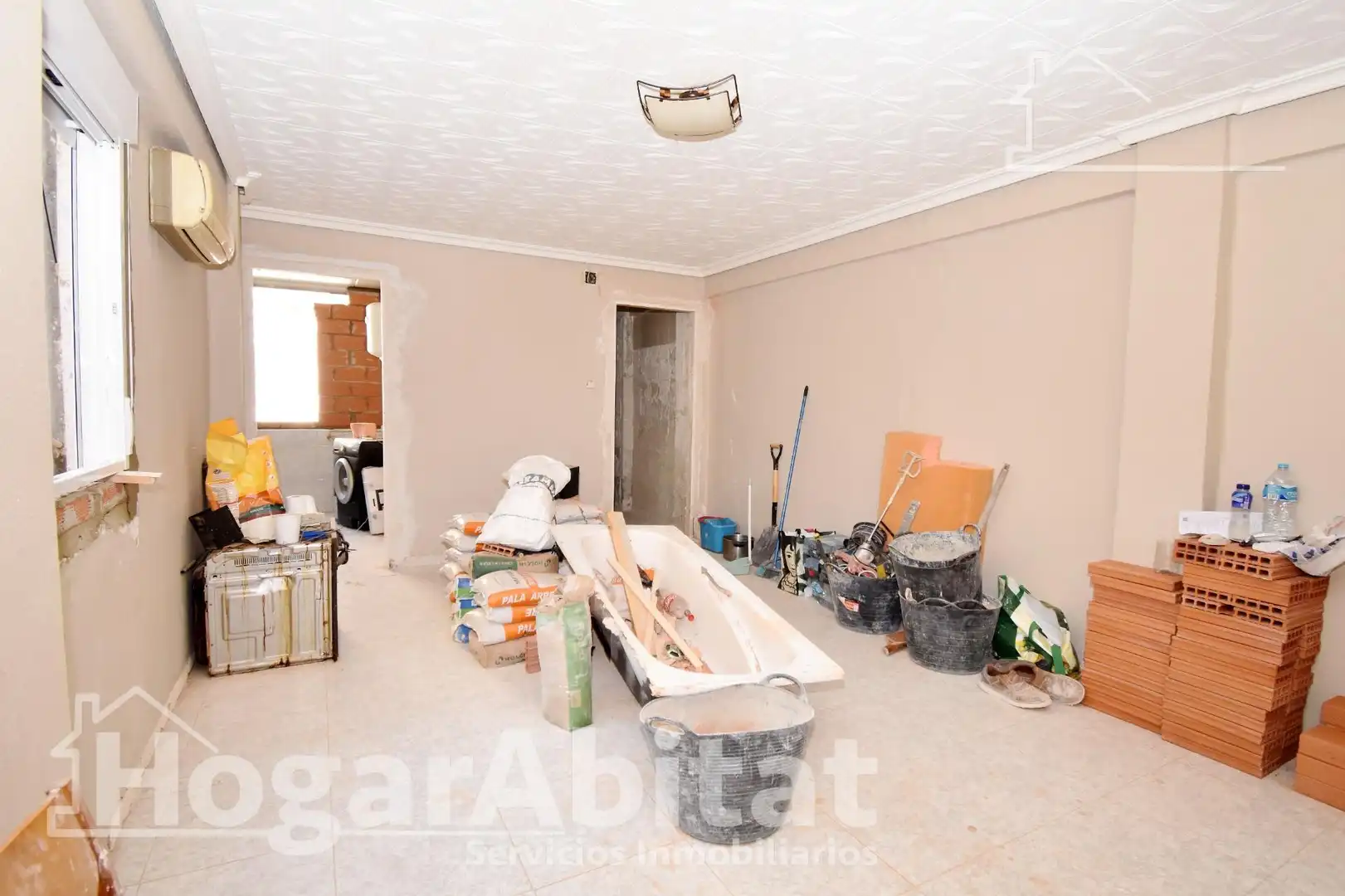 Flat for sale in Catarroja  with Air Conditioner, Heating and Furnished