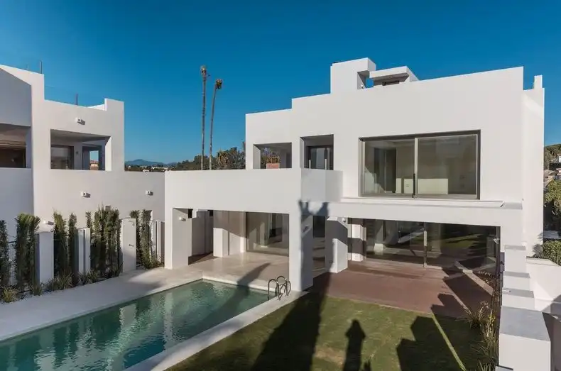 Exterior view of Houses for sale in Marbella  with Air Conditioner, Heating and Terrace