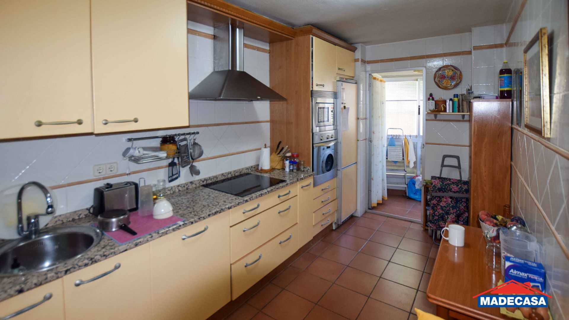 Cuina de Pis en venda en Pozuelo de Alarcón amb Parquet, Terrassa i Moblat