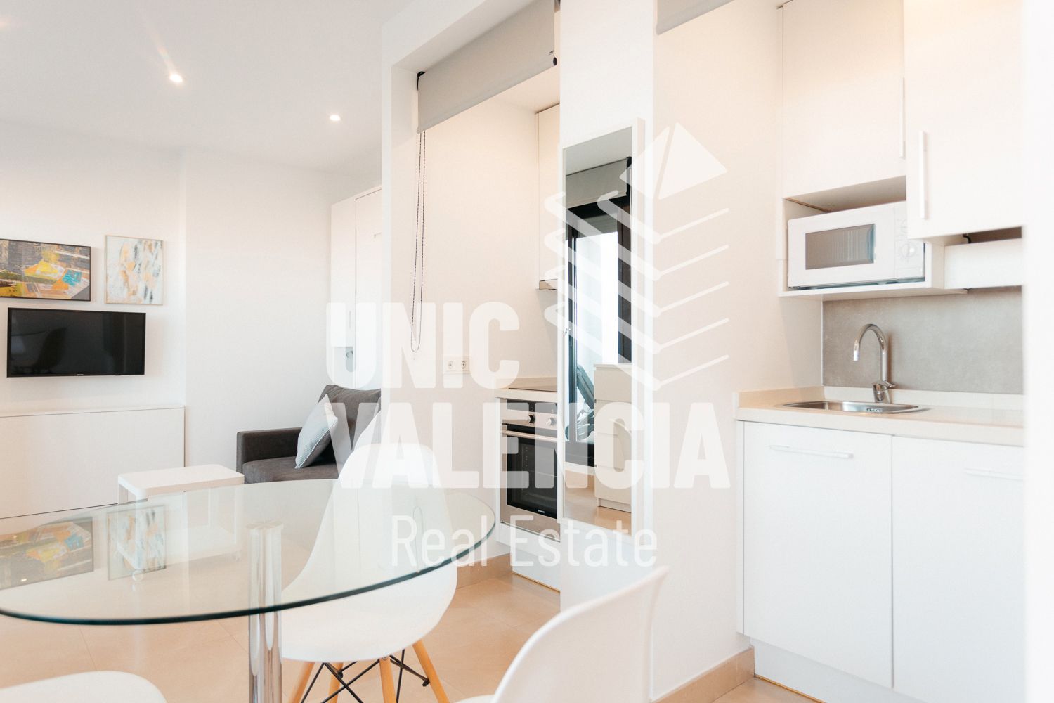 Kitchen of Attic to rent in  Valencia Capital  with Air Conditioner, Terrace and Storage room